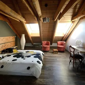 la-grange-de-lardeyrol.hotels-rhonealpes.com/